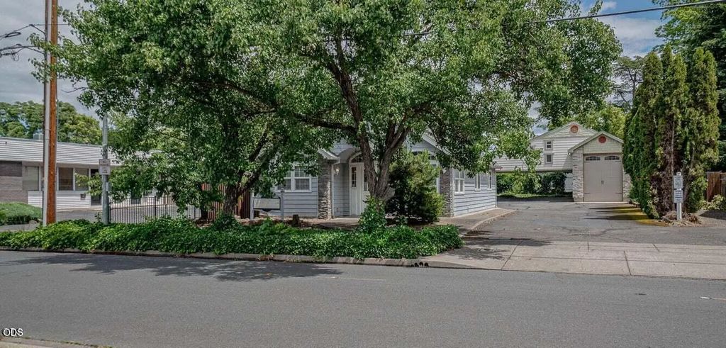 11 Tripp Street, Medford