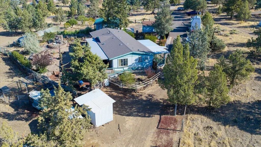 8659 Sw Shad Road, Terrebonne