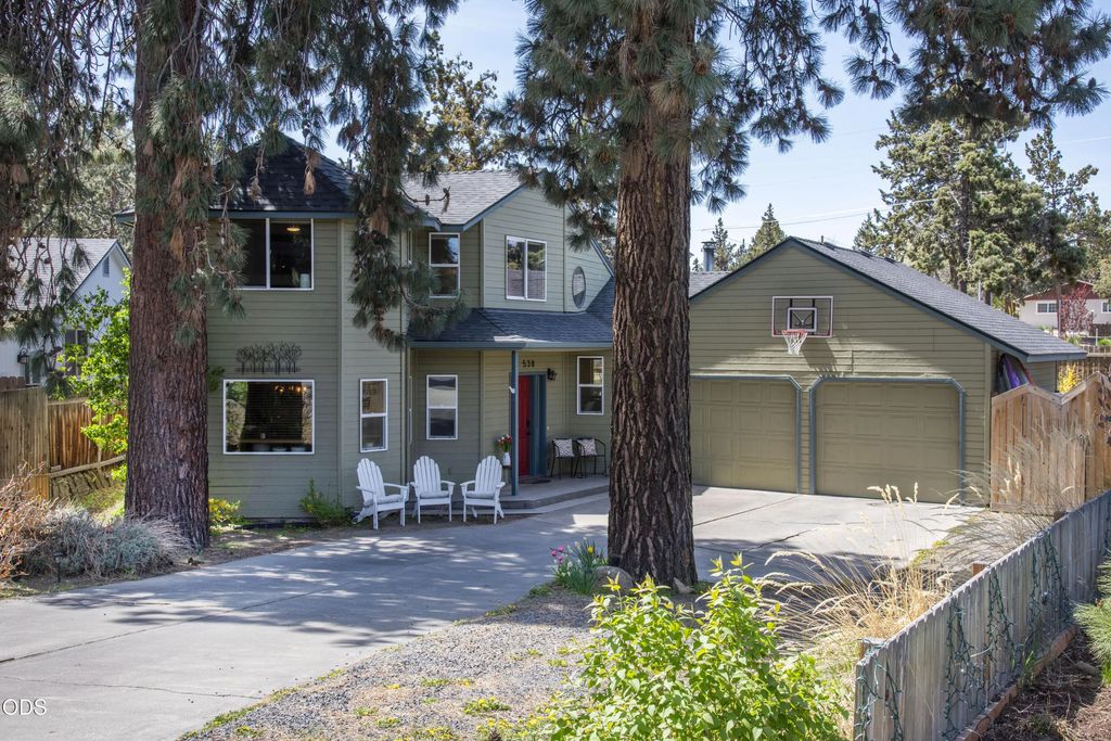 538 Ne Soaring Court, Bend