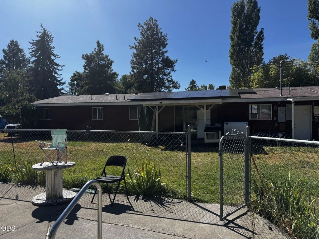 5301 Shasta Way, Klamath Falls