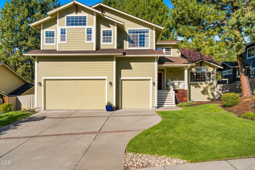 1177 Nw 18th Street, Bend