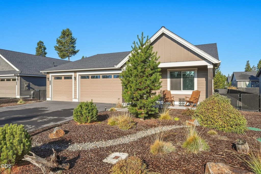 51953 Campfire Drive, La Pine