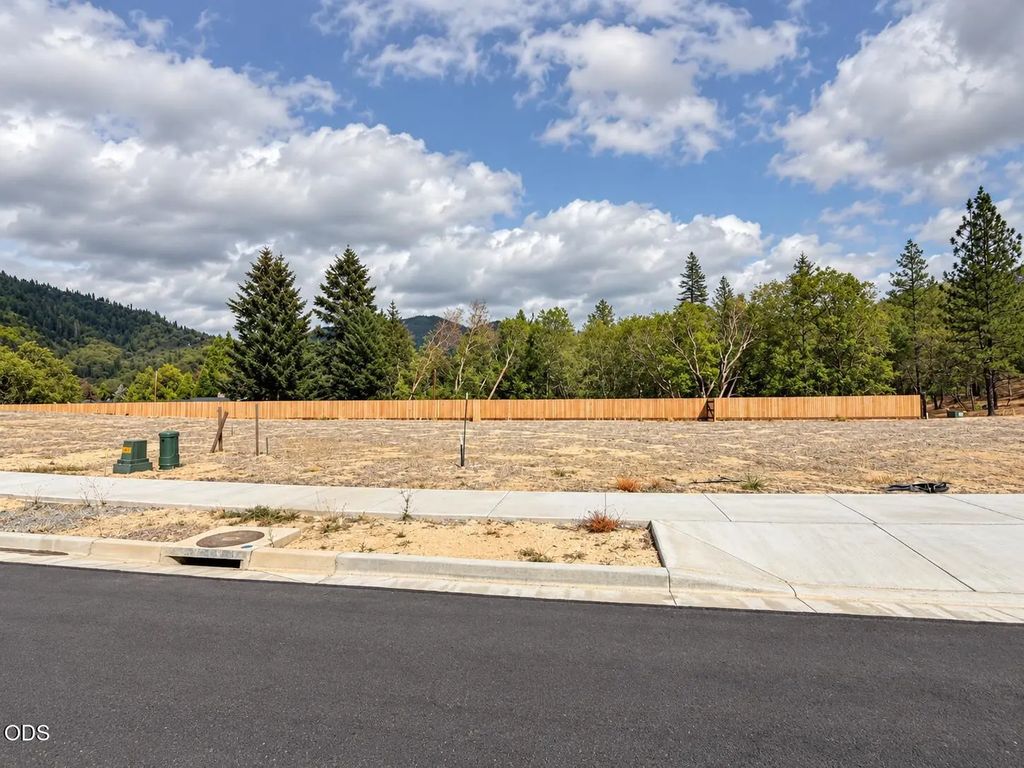 210 Nw Stark Way Lot 2, Grants Pass