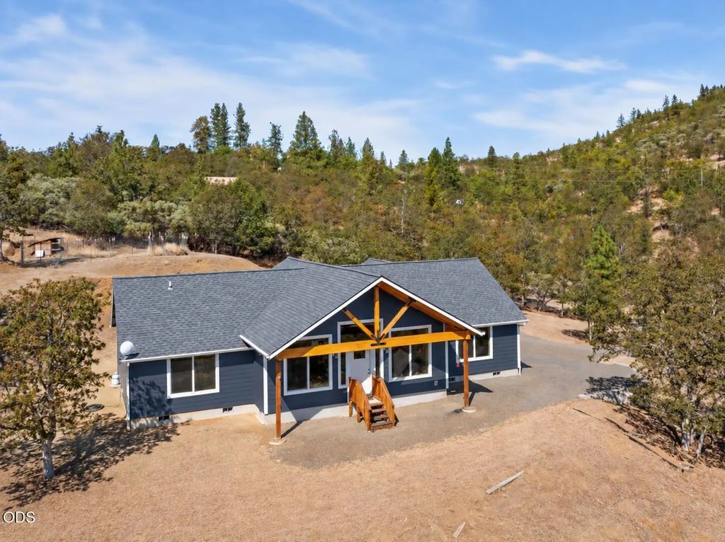 14819 Avalon Drive, White City