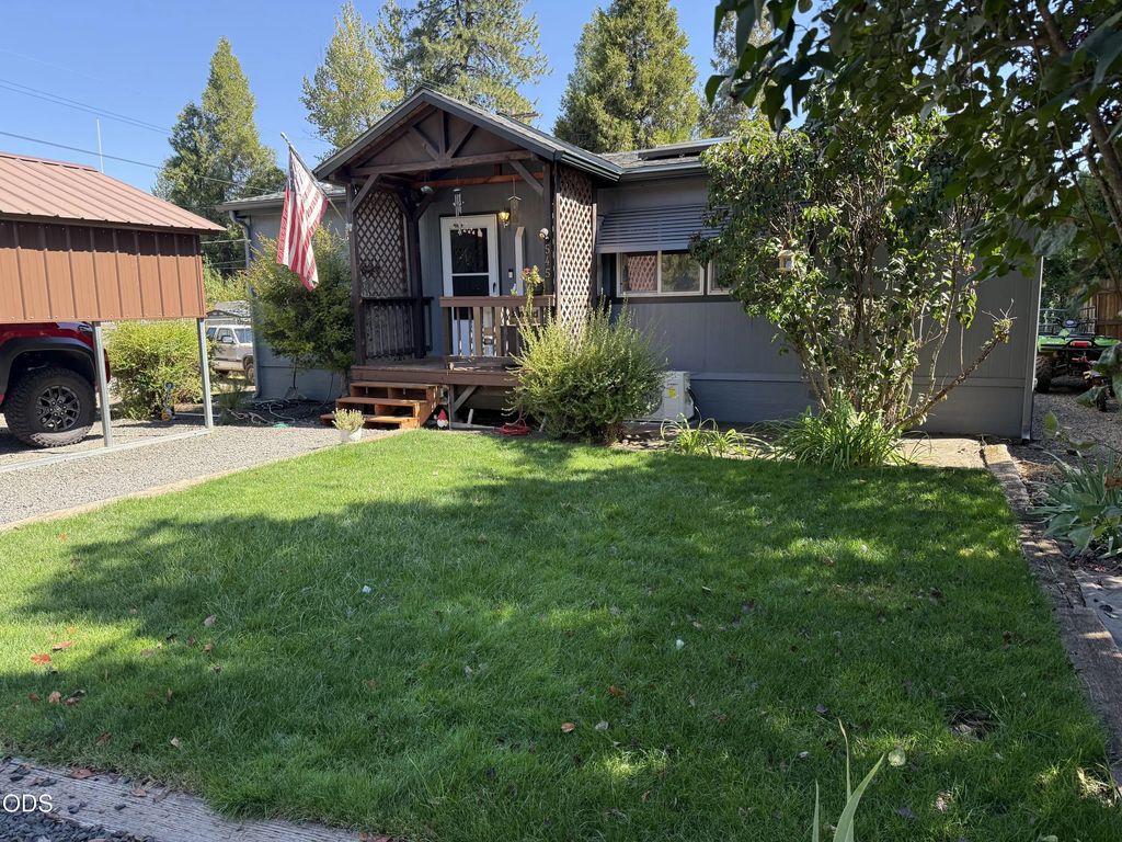 545 Laurel Avenue, Butte Falls