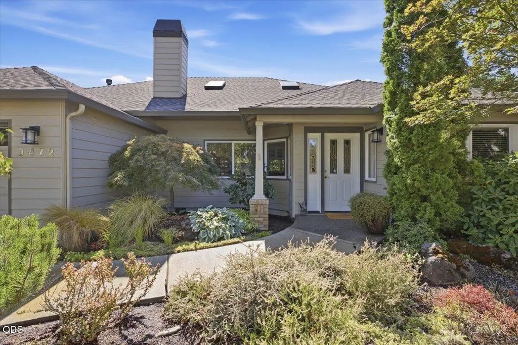 3472 Blue Blossom Drive, Medford