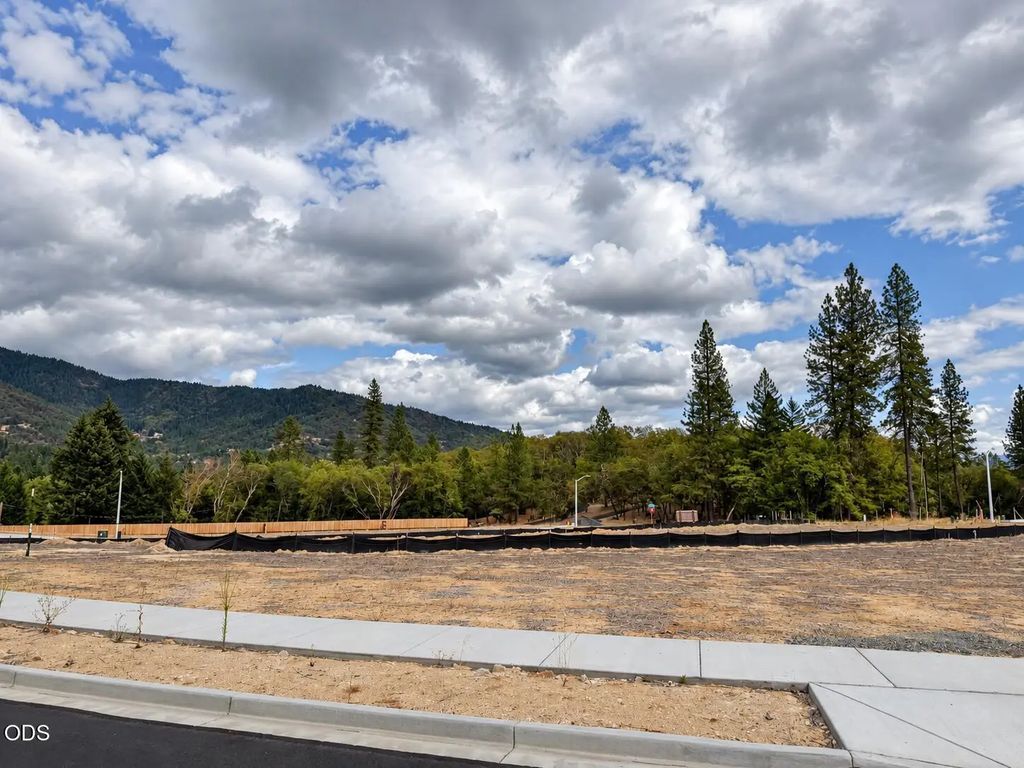 2415 Nw Lassen Way Lot 18, Grants Pass