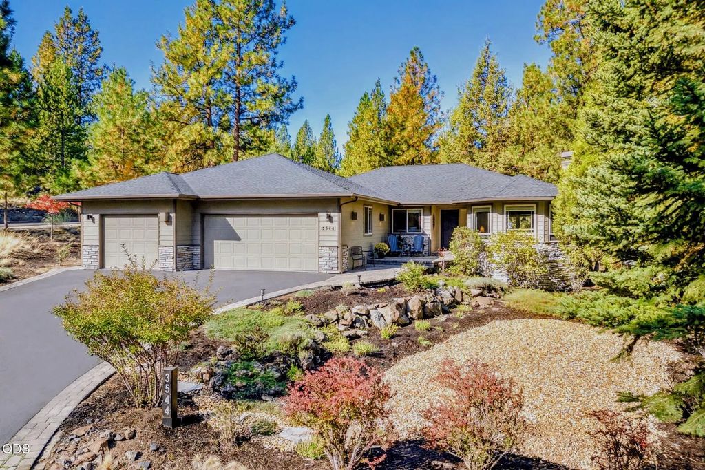 3544 Nw Mccready Drive, Bend