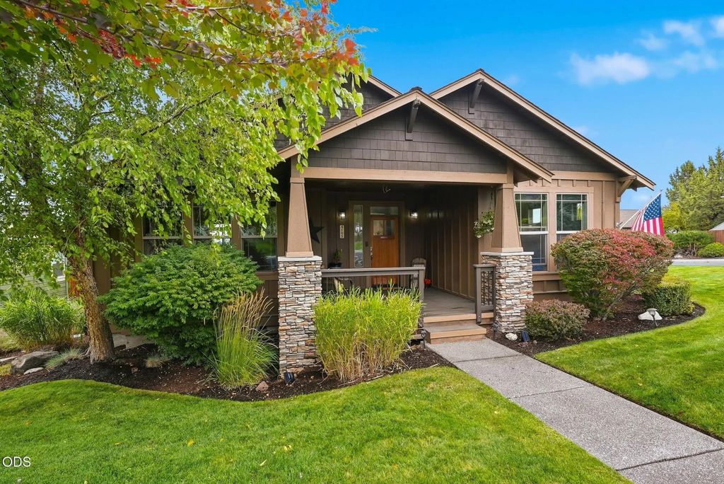 4105 Sw Salmon Avenue, Redmond