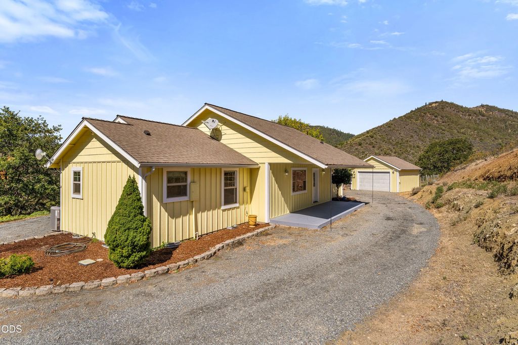 886 Humbug Creek Road, Applegate