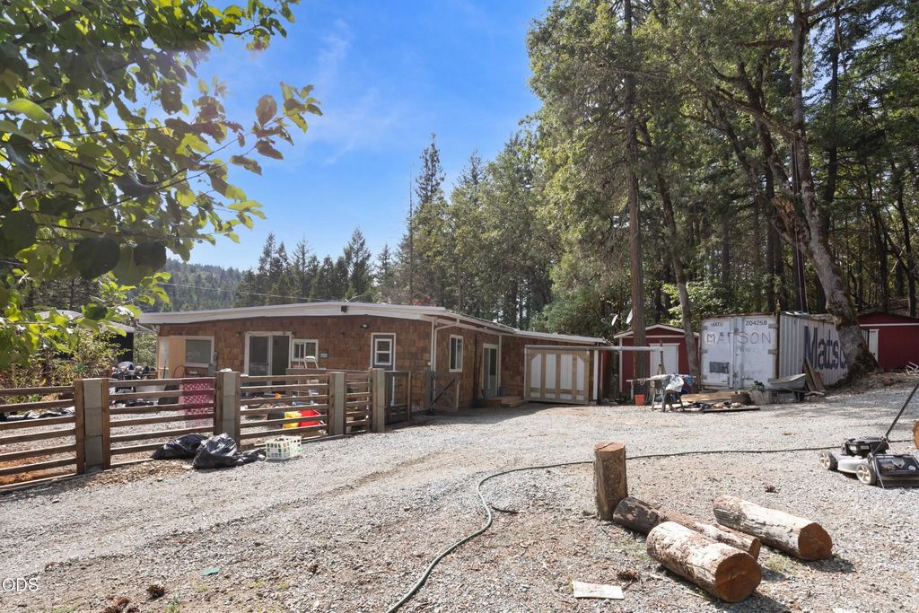 4172 Placer Road, Wolf Creek