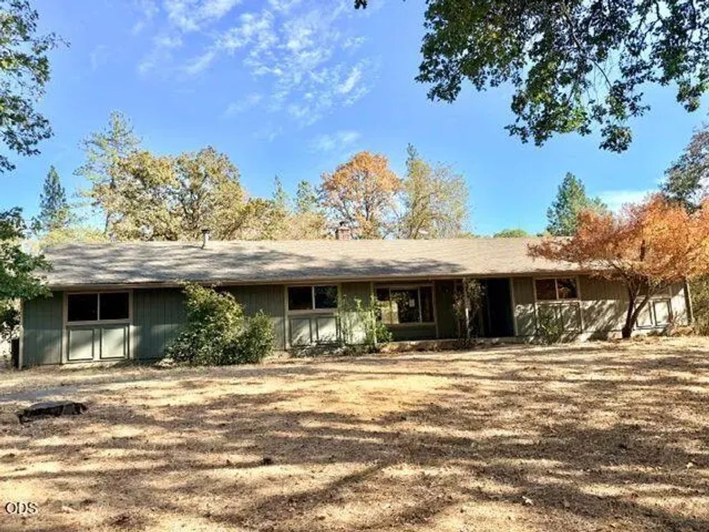 6701 Tunnel Loop Road, Grants Pass