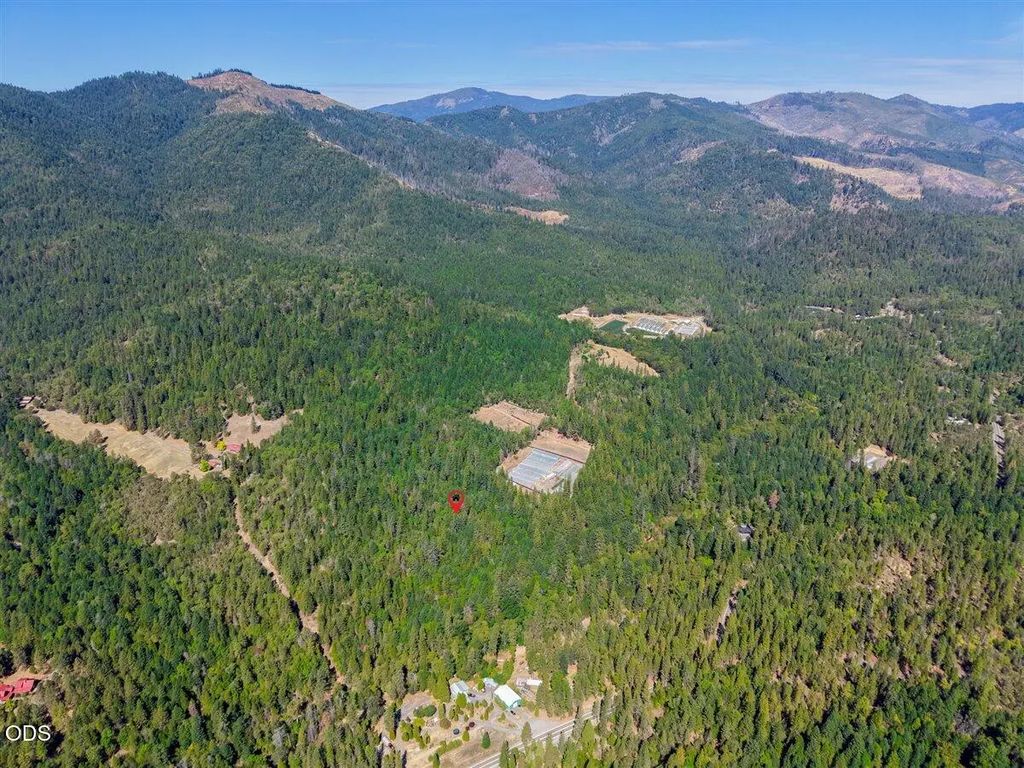 Pleasant Creek Road, Rogue River