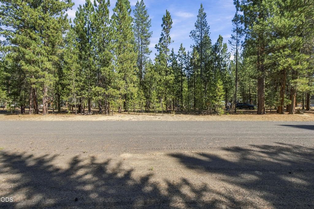50874 Deer Forest Drive, La Pine