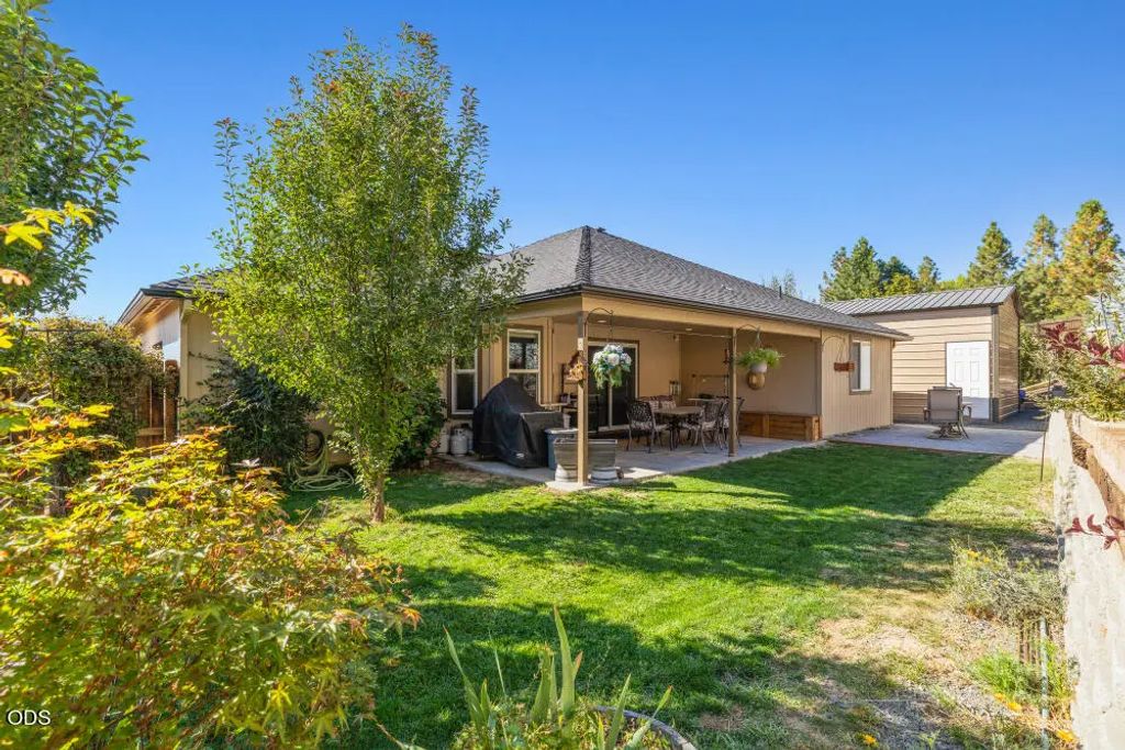 2161 Jeffrey Lane, Klamath Falls