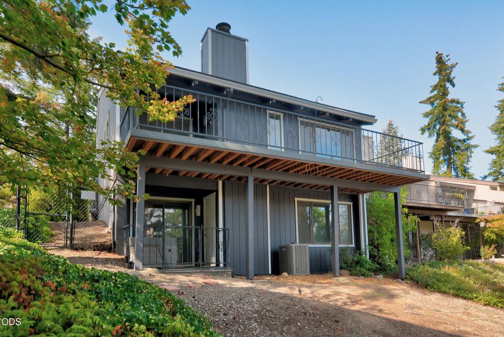 257 Mount Echo Drive, Medford