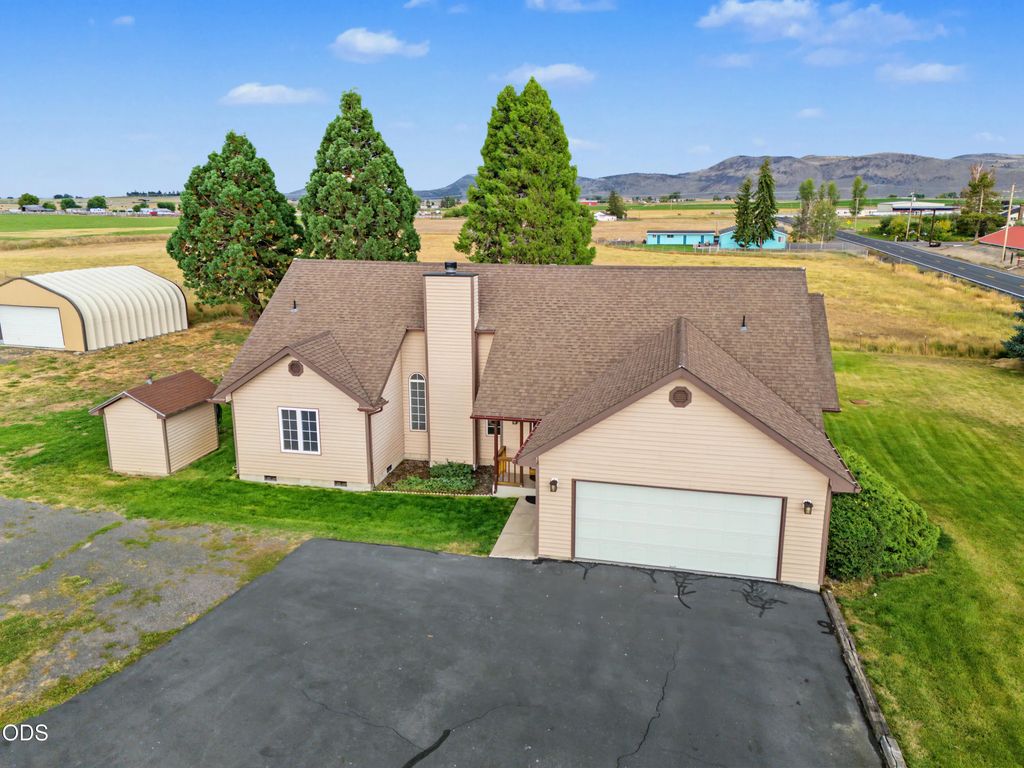 10505 Spring Lake Road, Klamath Falls