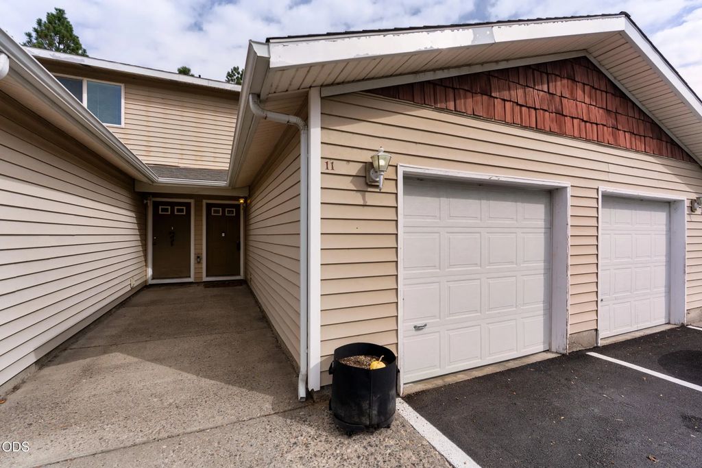2610 Sw 23rd Street Unit 11, Redmond
