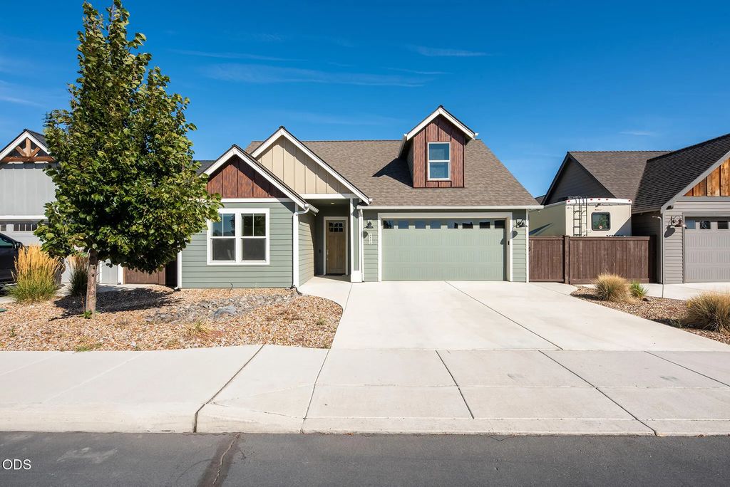 4270 Sw 43rd Street, Redmond