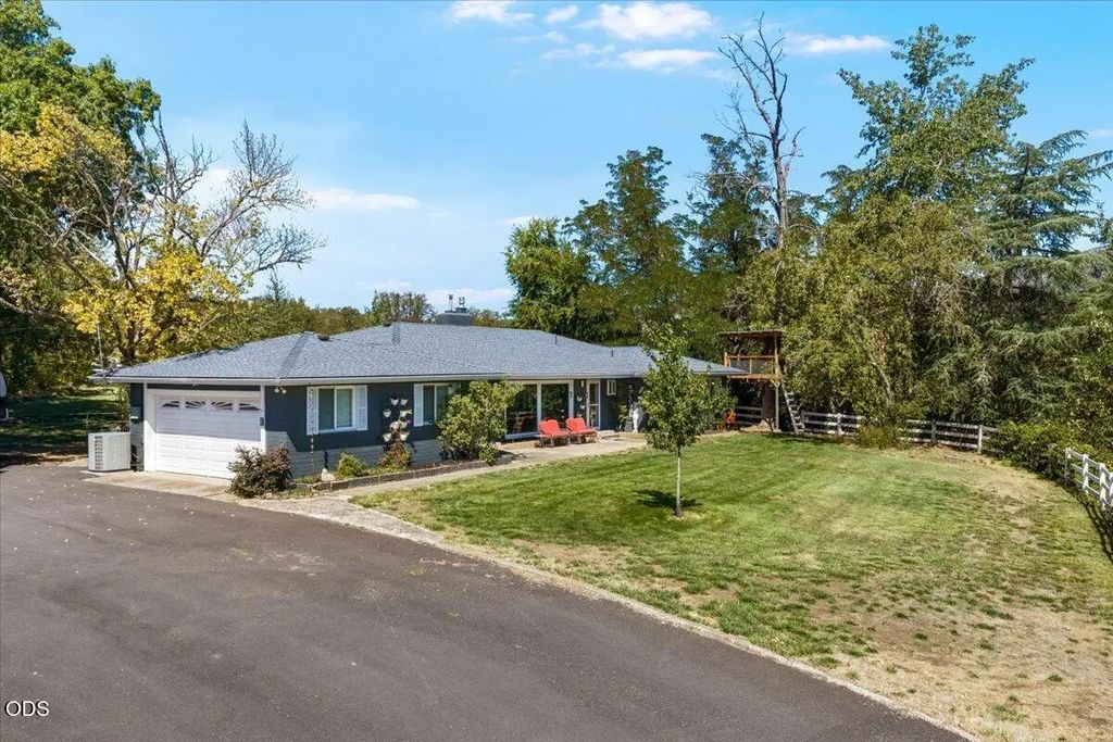 120 Hammel Road, Eagle Point