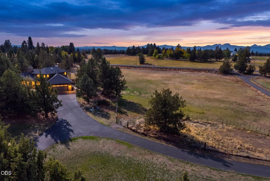 61330 Larsen Road, Bend