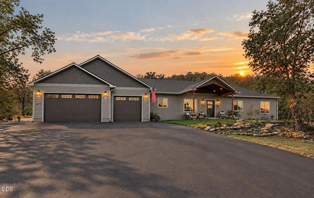 4873 Old Stage Road, Central Point