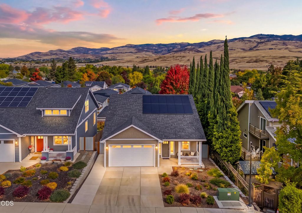 359 Otis Street, Ashland