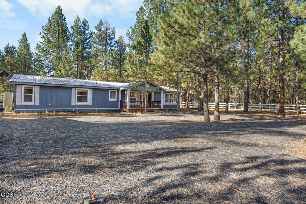 52747 Ammon Road, La Pine