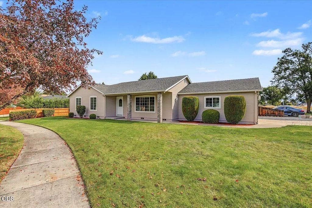 1911 Layla Drive, Medford