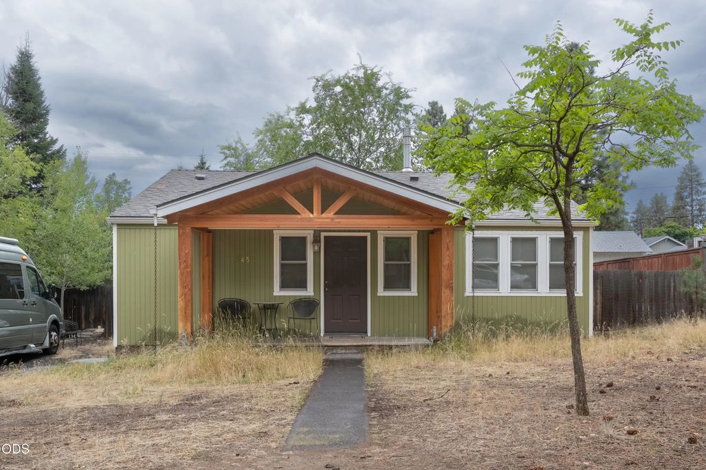 1345 Nw Jacksonville Avenue, Bend