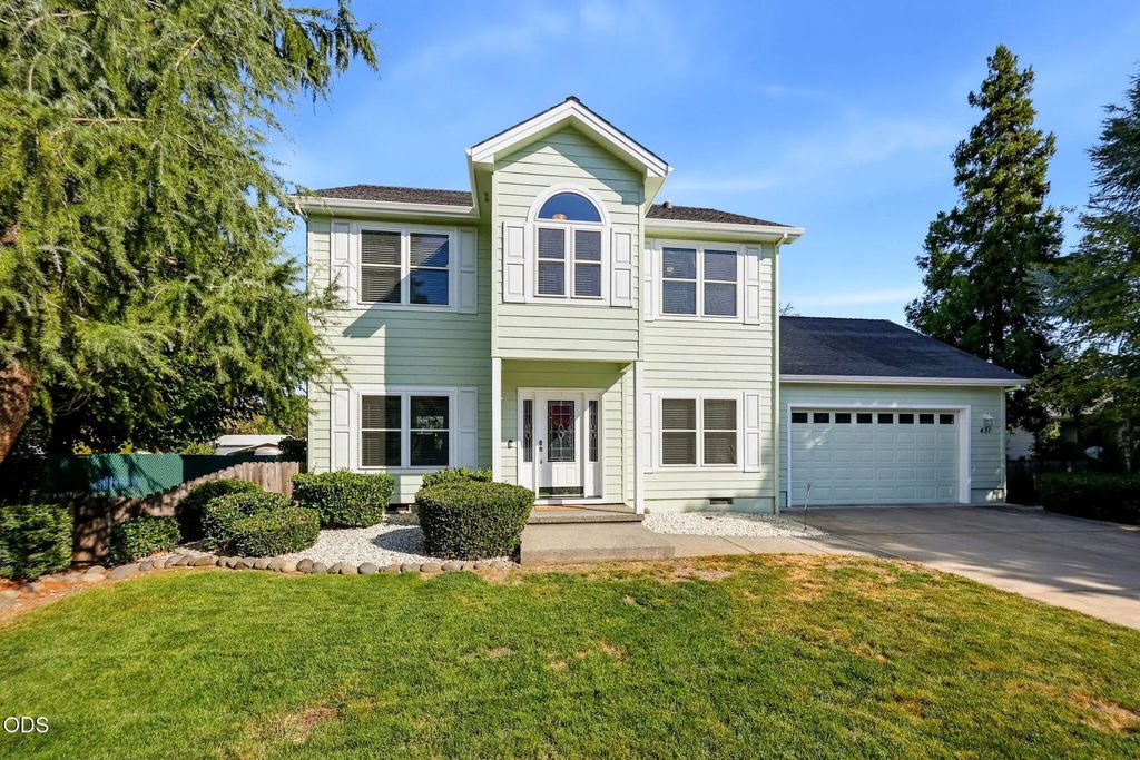 431 Silver Creek Drive, Central Point