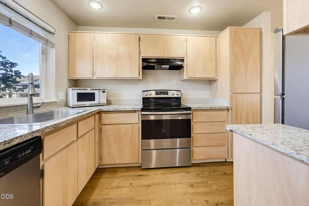 469 Tulipan Way, Talent