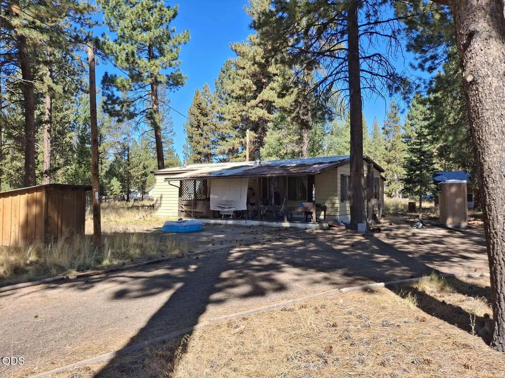15848 Fir Road, La Pine