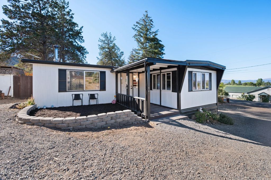 996 Sw Crestview Road, Prineville