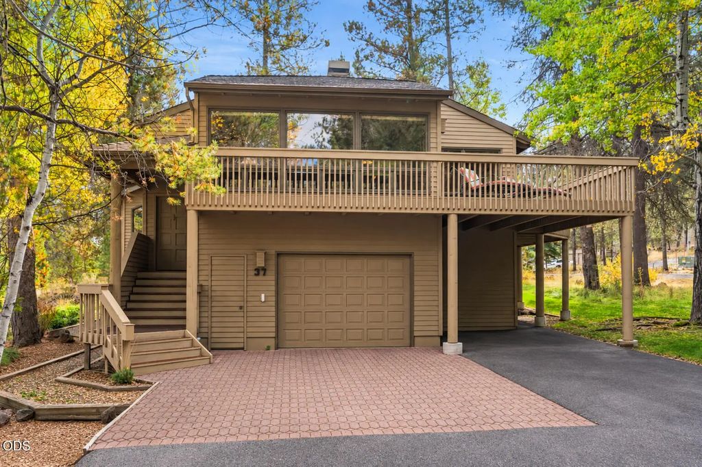 57676 Tan Oak Lane 37, Sunriver