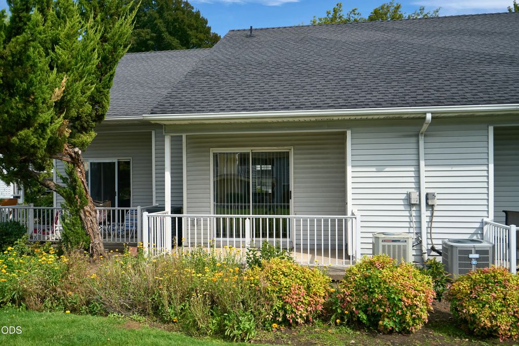 2101 Poplar Drive 71, Medford