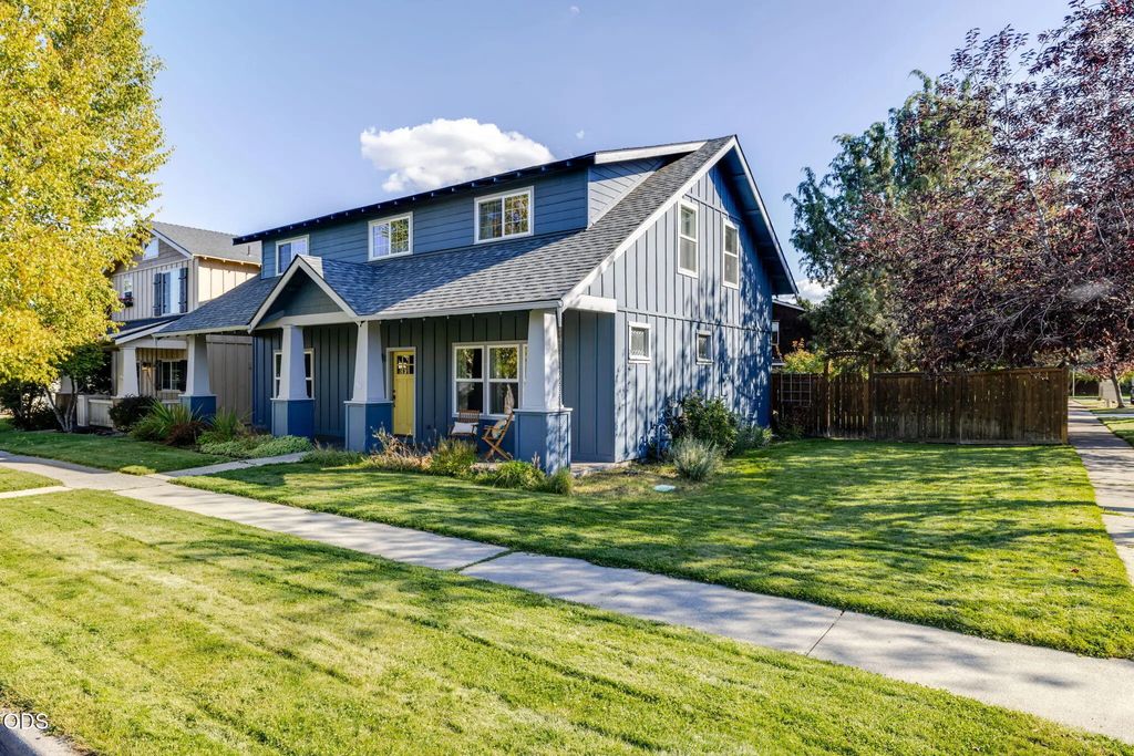 20605 Songbird Lane, Bend