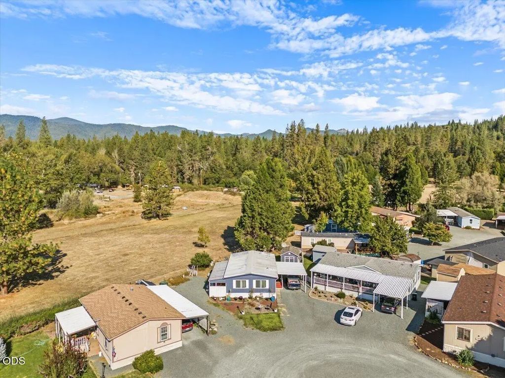 8969 E Evans Creek Road # 23, Rogue River