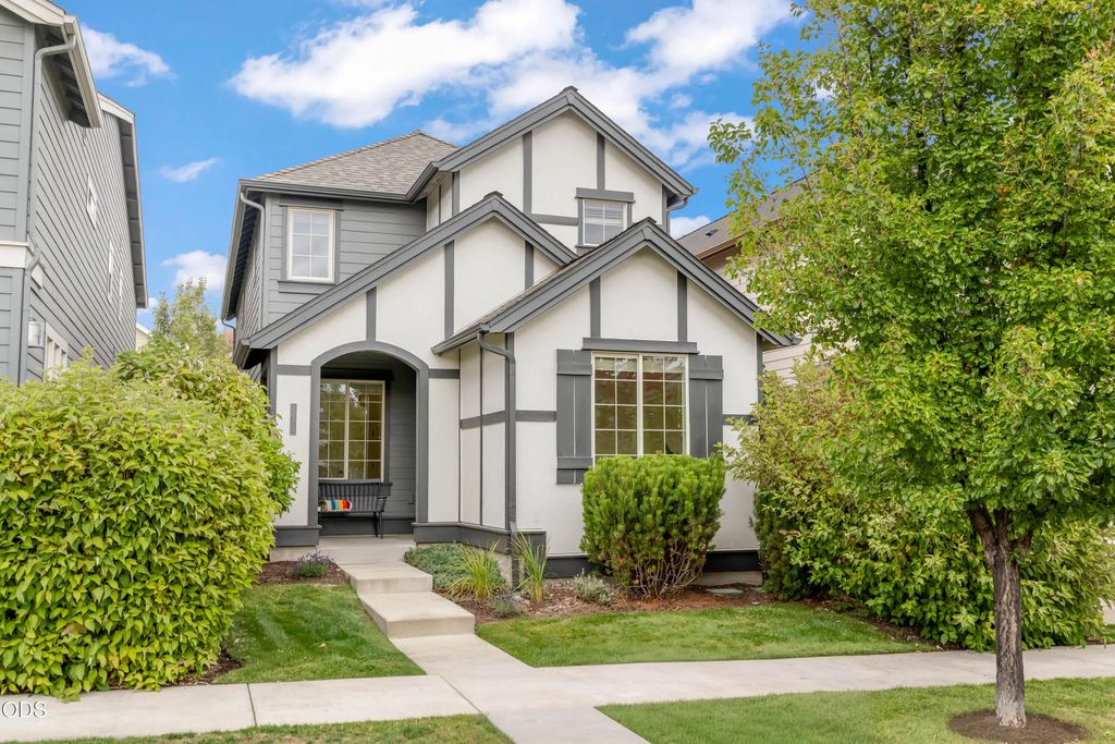 20754 Ne Sierra Drive, Bend