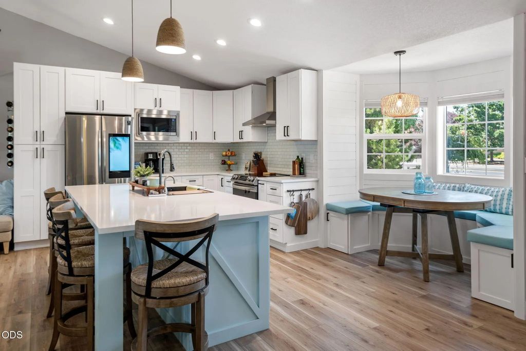 1930 Sw 27th Street, Redmond