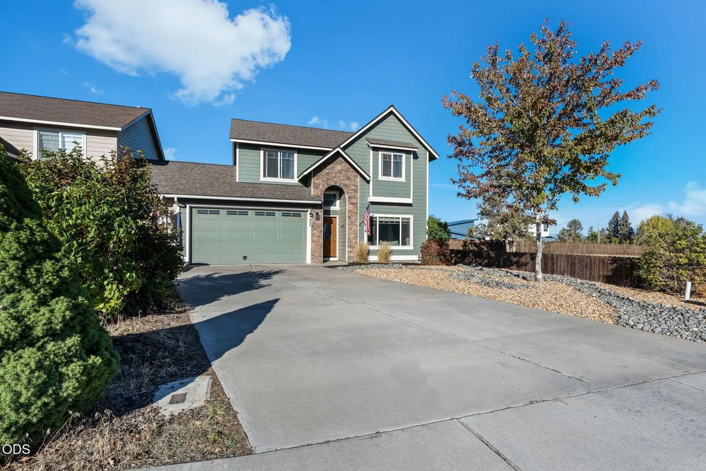 1965 Sw 42nd Street, Redmond
