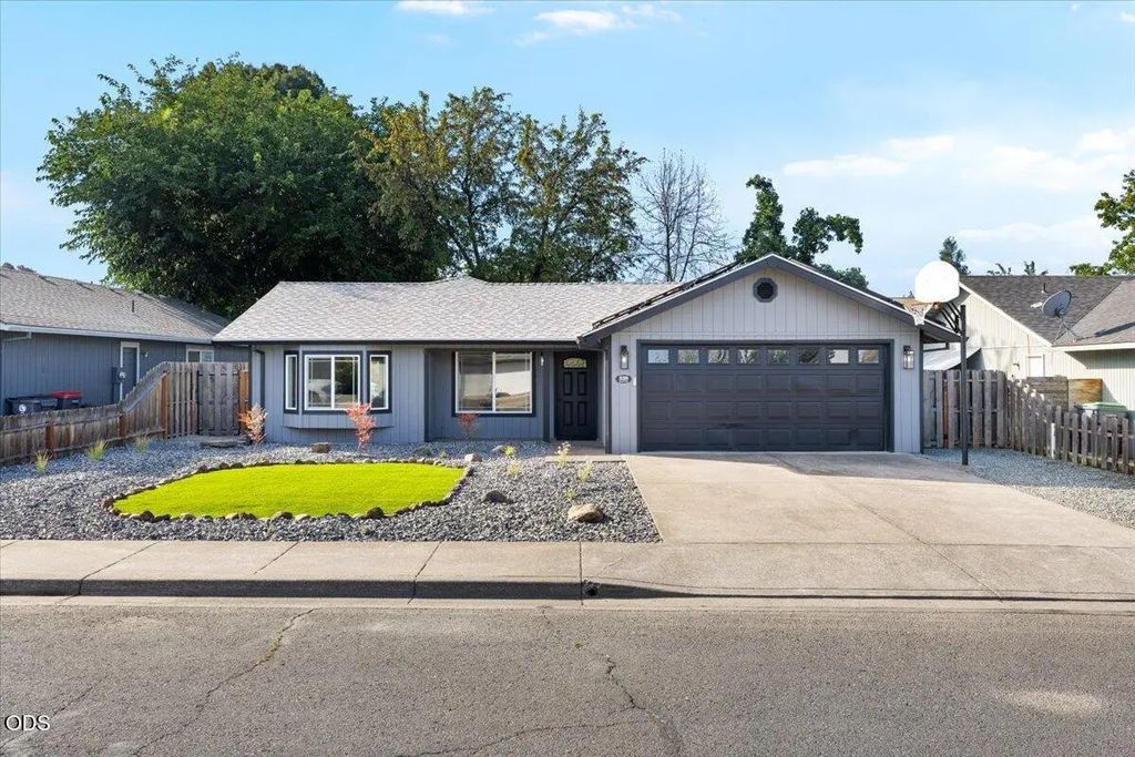 338 Joseph Street, Central Point