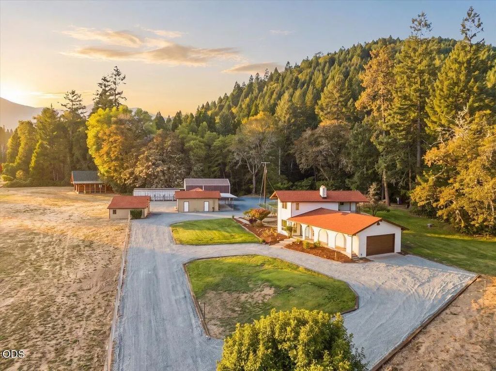 4881 Fish Hatchery Road, Grants Pass
