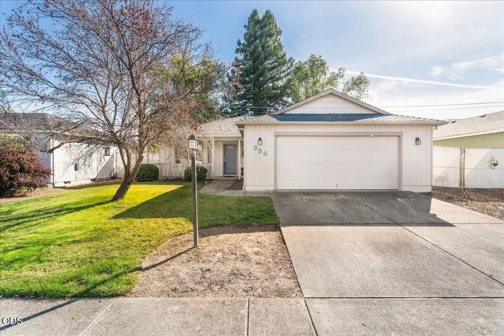 336 Sandi Way, Eagle Point