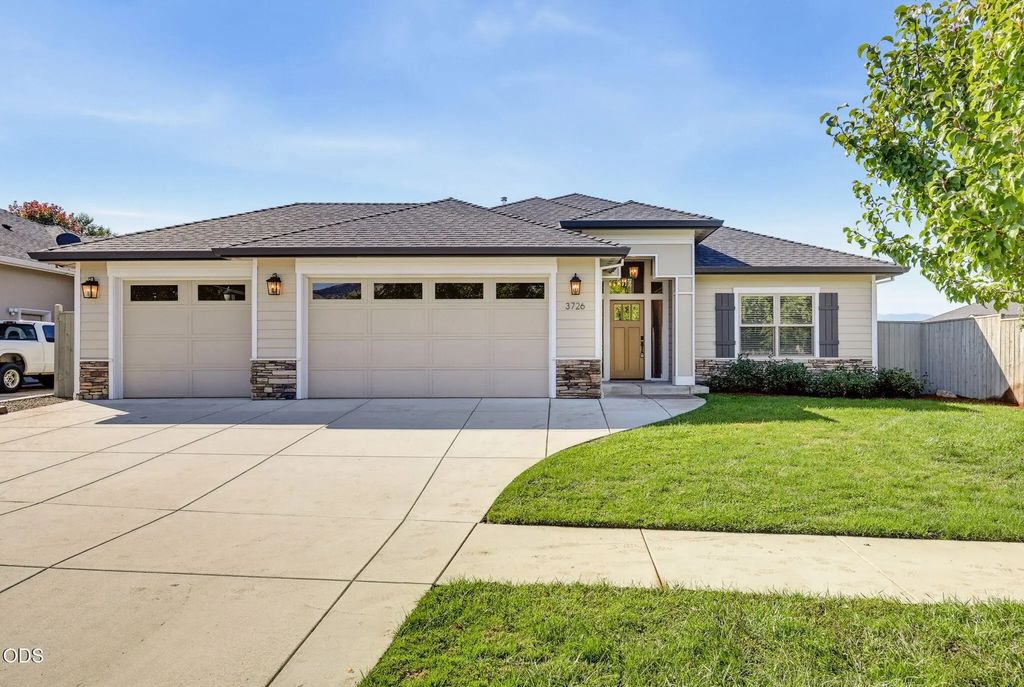 3726 Arizona Drive, Medford