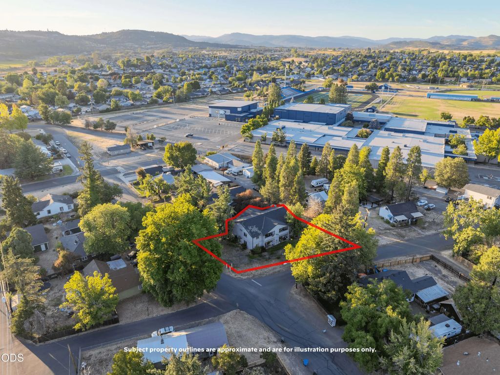 162 Napa Street, Eagle Point