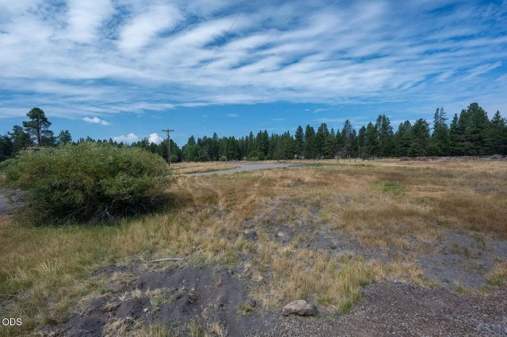 15522 Deer Avenue, La Pine