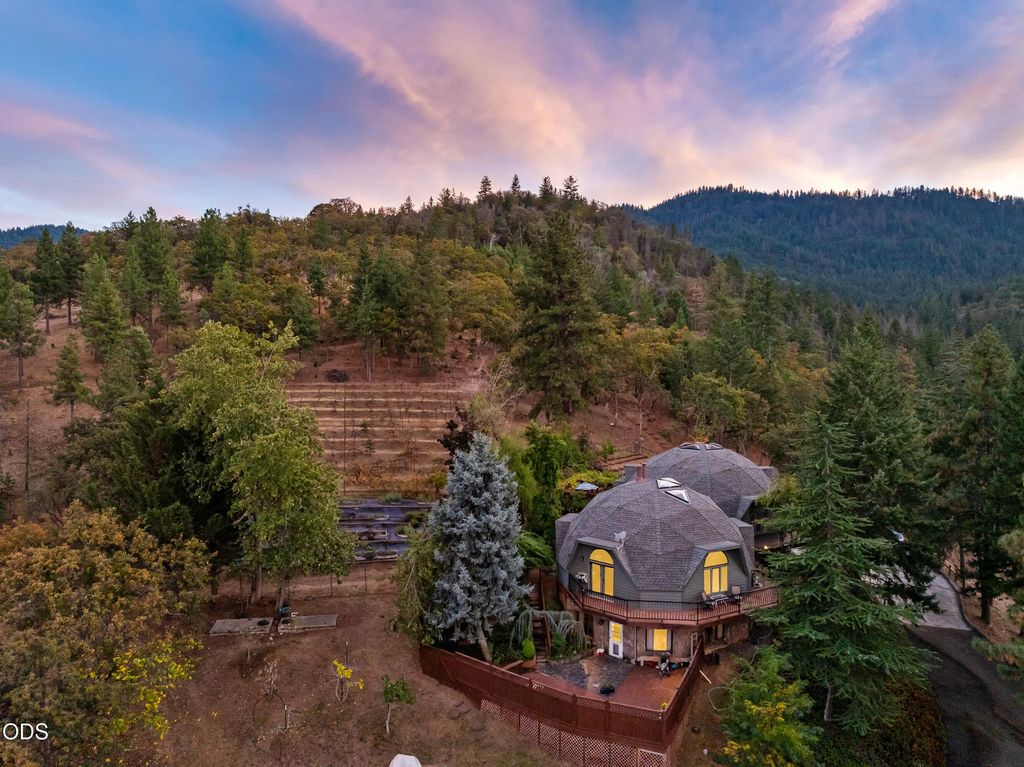 2200 Lupine Drive, Ashland