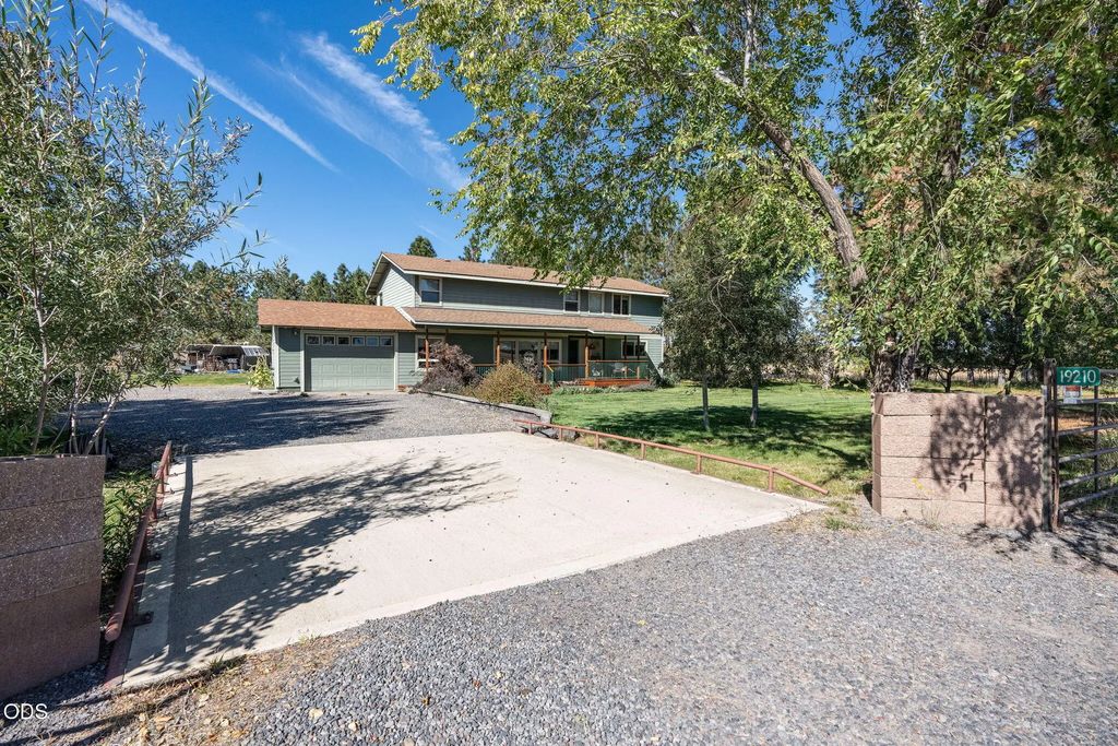 19210 Pinehurst Road, Bend