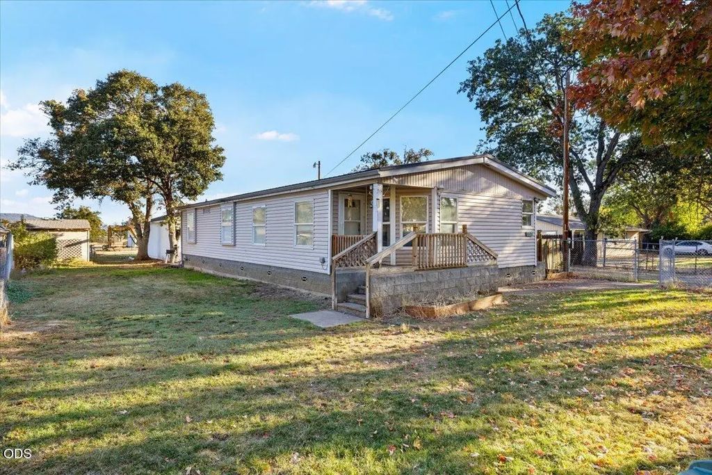 350 W Gregory Road, Central Point